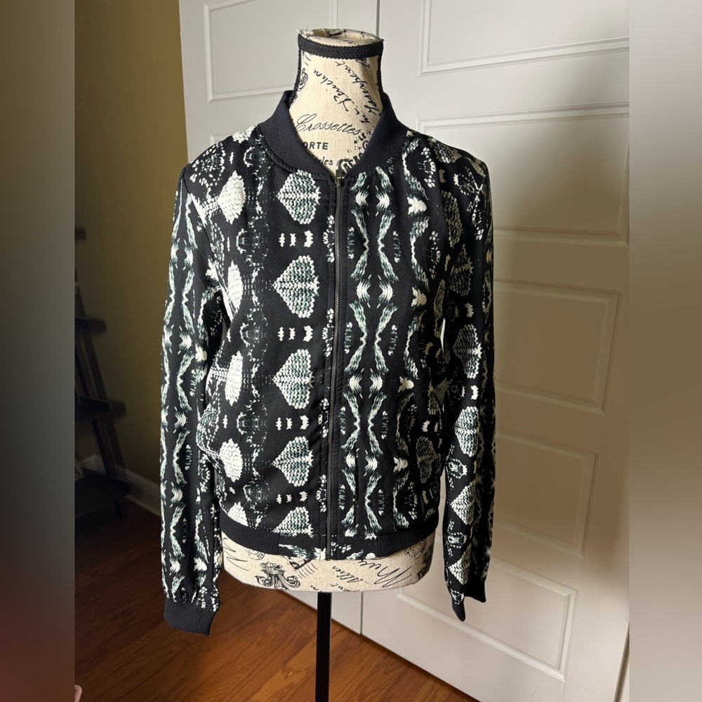 W118 by Walter Baker Snakeskin Reptile Reflection Print Jacket Size Small